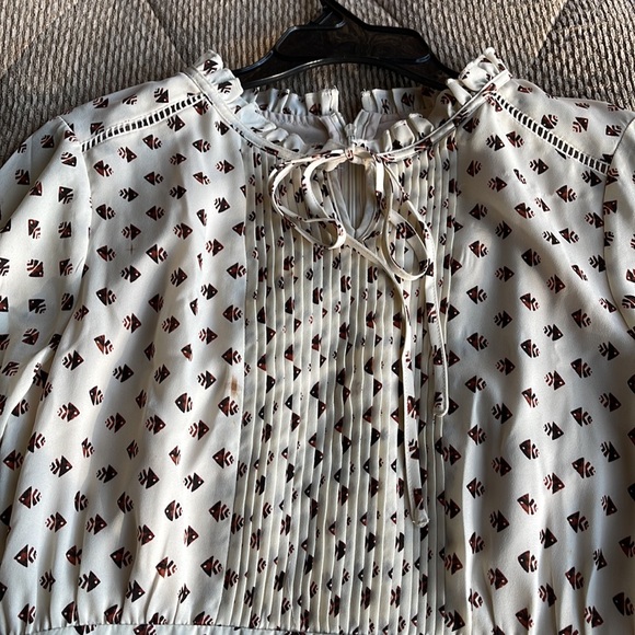 Naguaga Long-Sleeve Dress - Picture 7 of 8